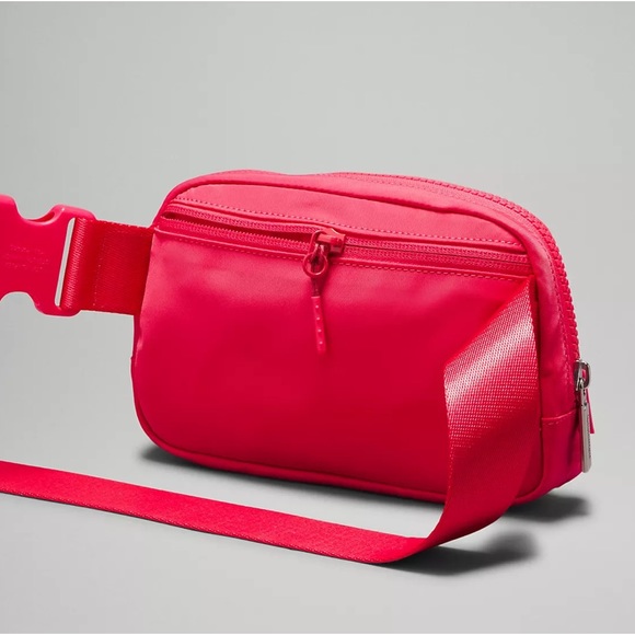 Barbie Pink Lululemon Everywhere Belt Bag - Picture 3 of 3